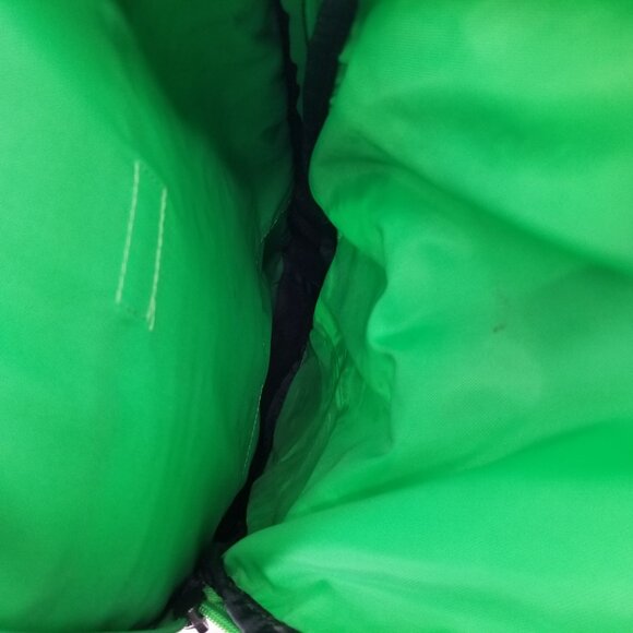 North Face Jester 28 Liter Black Green School Hiking 18 Inch Backpack - Picture 11 of 16